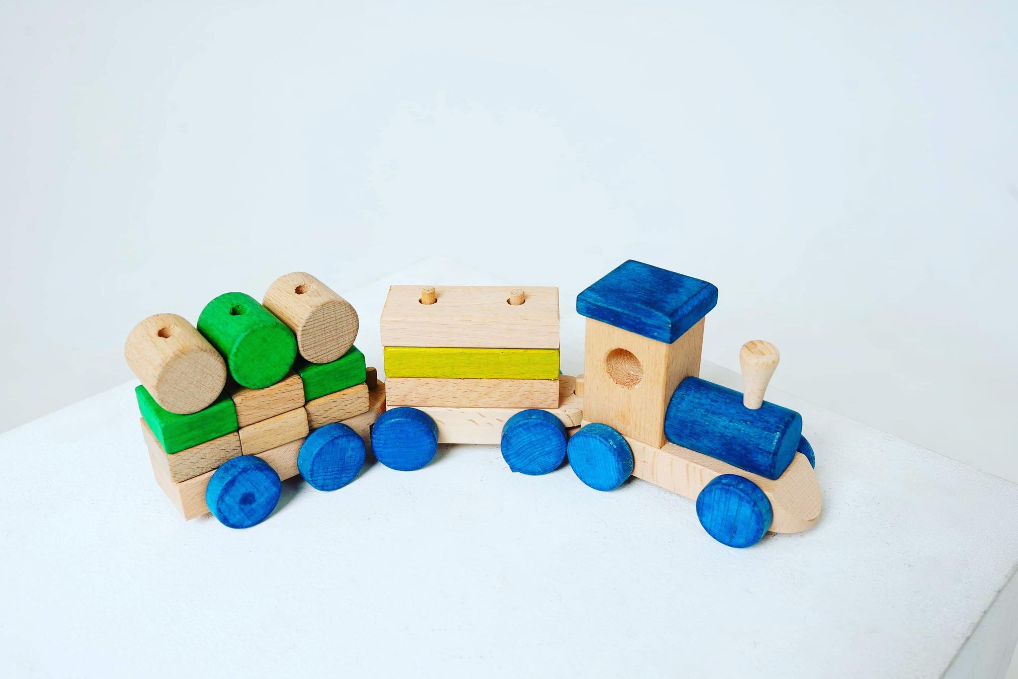 wooden train blu